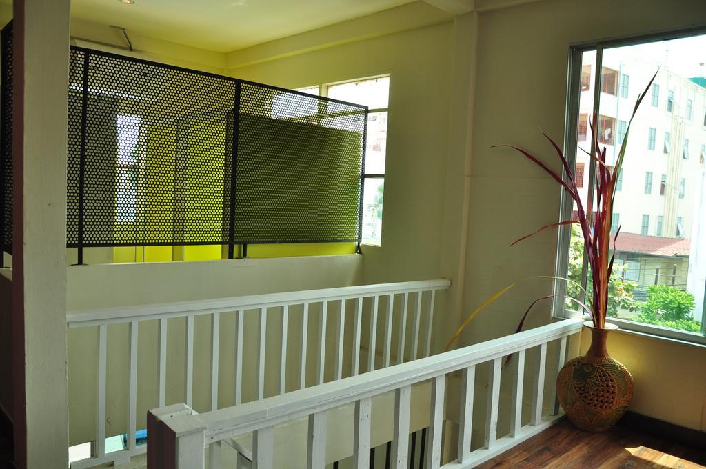 Sabye Club Hostel Bangkok Eksteriør billede