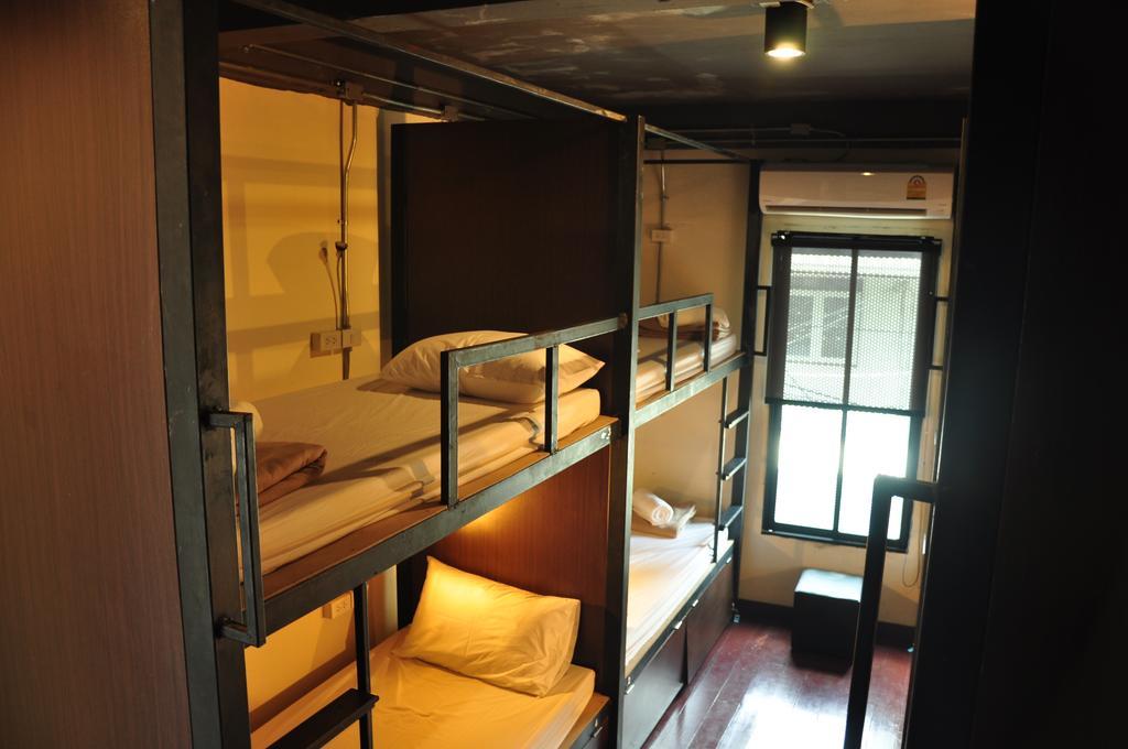 Sabye Club Hostel Bangkok Værelse billede