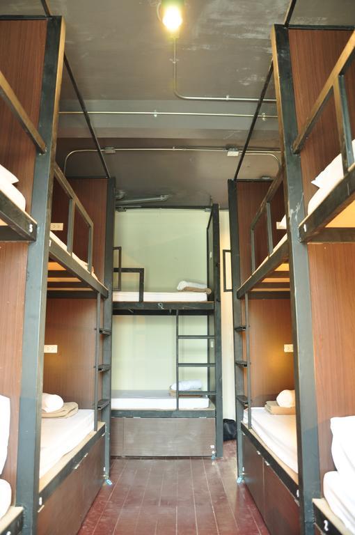 Sabye Club Hostel Bangkok Eksteriør billede