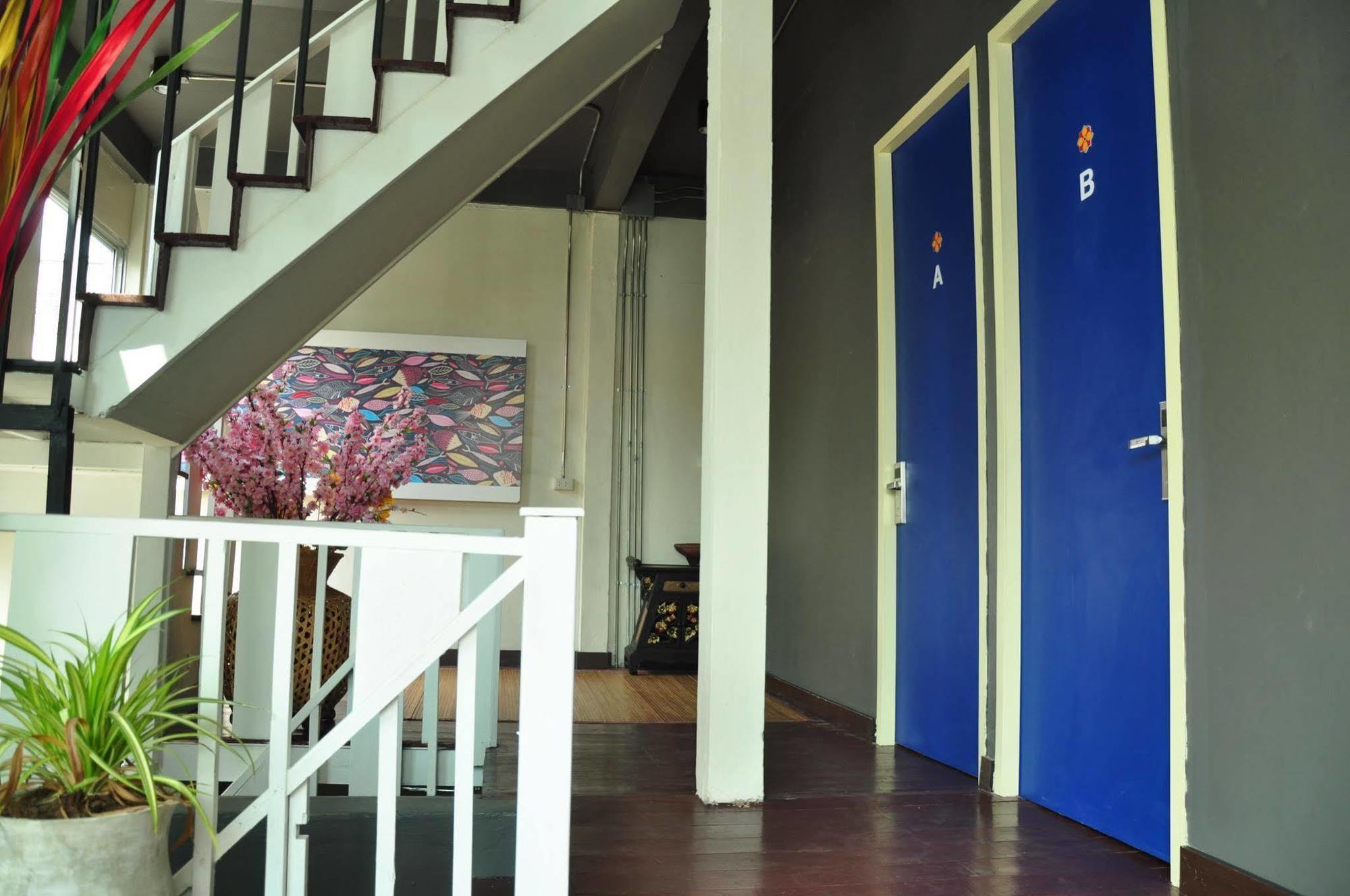 Sabye Club Hostel Bangkok Eksteriør billede